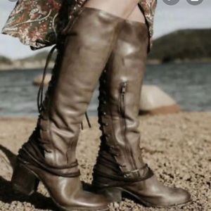 NWB FREEBIRD COAL TAUPE HIGH BOOTS SZ 6!